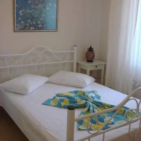 Second Spring Konukevi Çeşme